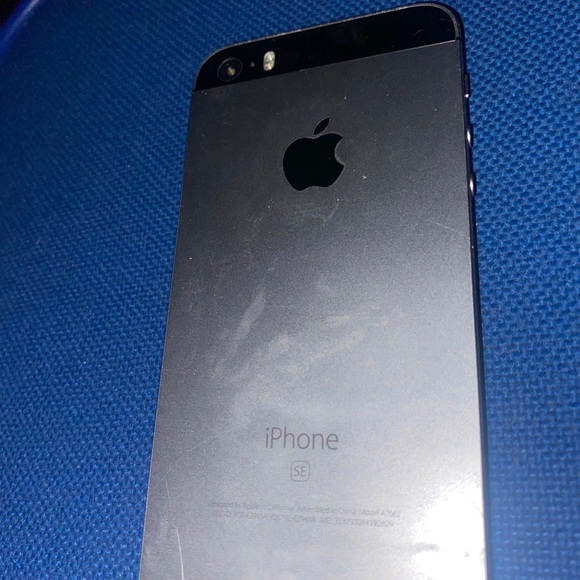 iPhone SE first gen - Picture 2 of 2